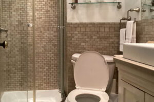 MK room 101 bathroom