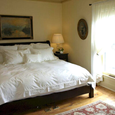 103 - Deluxe Room / King Bed = $299/ + hst