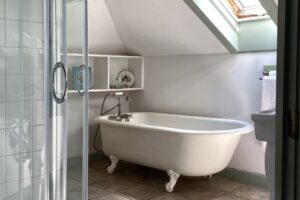 105 Penthouse Suite Bath 1